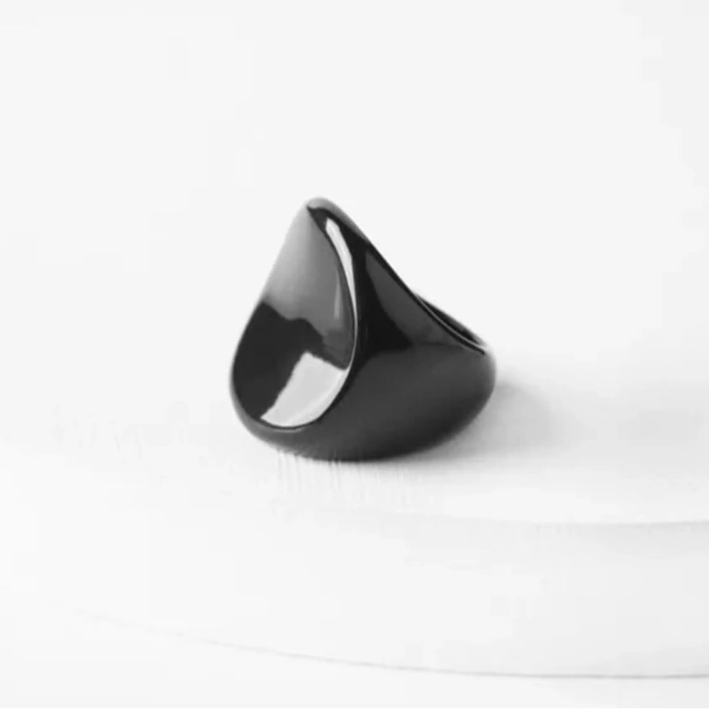 Sleek Black Waylon Ring